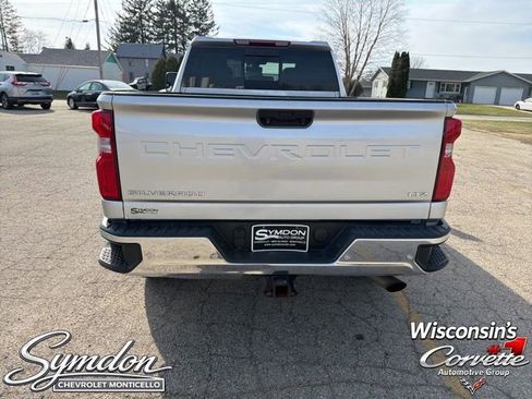 Used 2020 Chevrolet Silverado 2500 LTZ w/ LTZ Convenience Package AWD/4WD image 5