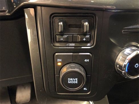 Used 2022 Ford F150 XLT w/ Equipment Group 302A High image 21