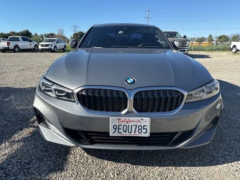 Used 2023 BMW 330i Sedan w/ Driving Assistance Package image 5