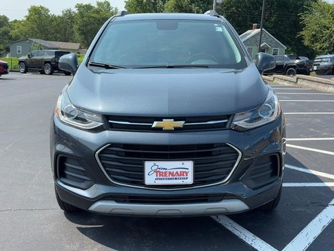 Used 2022 Chevrolet Trax LT w/ Driver Confidence Package AWD/4WD image 9