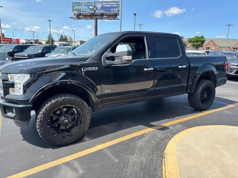 Used 2016 Ford F150 Platinum w/ Equipment Group 701A Luxury AWD/4WD image 3