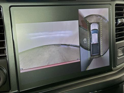 New 2026 Ford F250 Lariat w/ Black Appearance Package image 29