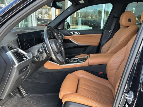 Certified 2024 BMW X5 xDrive40i w/ M Sport Package image 8