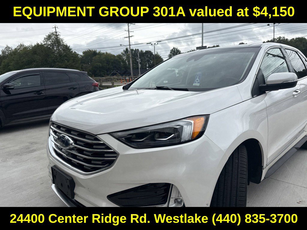 Used 2019 Ford Edge Titanium w/ Equipment Group 301A AWD/4WD image 3