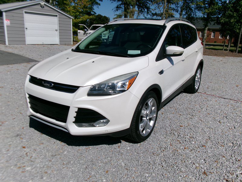 Used 2014 Ford Escape Titanium w/ Equipment Group 401A FWD image 1