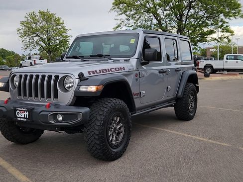 Used 2019 Jeep Wrangler Unlimited Rubicon w/ Cold Weather Group AWD/4WD image 3