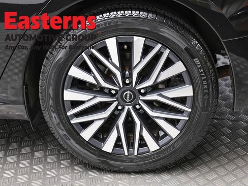 Used 2023 Nissan Altima 2.5 SV image 8