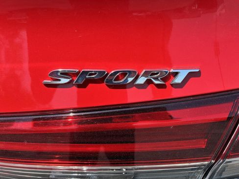 Used 2023 Honda Civic Sport image 27