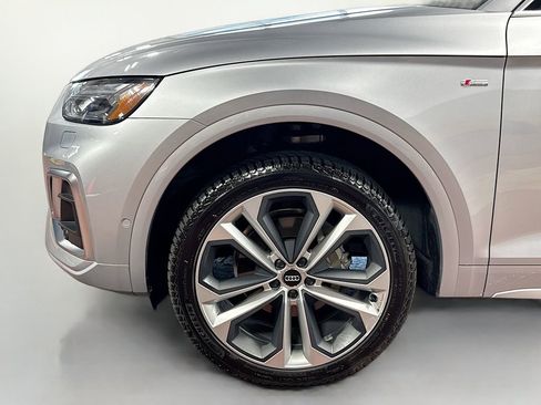 Used 2021 Audi Q5 Prestige image 11