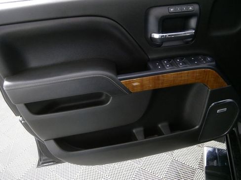 Used 2014 GMC Sierra 1500 SLT w/ SLT Crew Cab Value Package image 12