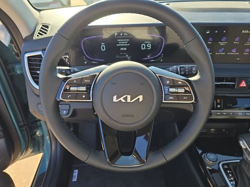 New 2026 Kia Seltos S FWD image 28