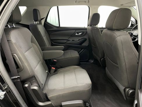Certified 2018 Chevrolet Traverse LT image 40