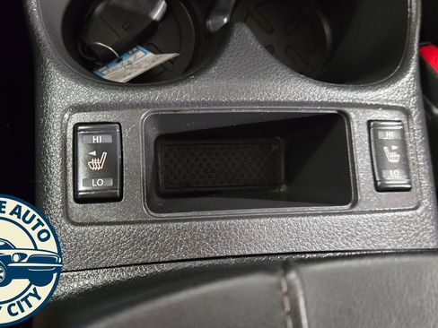 Used 2019 Nissan Rogue SV image 19