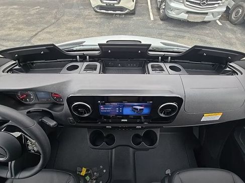 New 2026 Mercedes-Benz Sprinter 2500 image 20