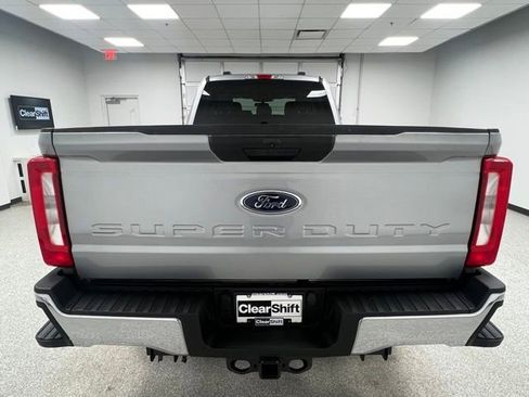 Used 2024 Ford F350 XLT AWD/4WD image 8