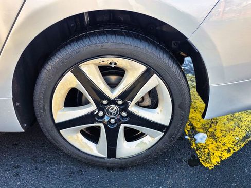 Used 2016 Toyota Prius Four Touring w/ Four Season Floor Mat Package FWD image 45