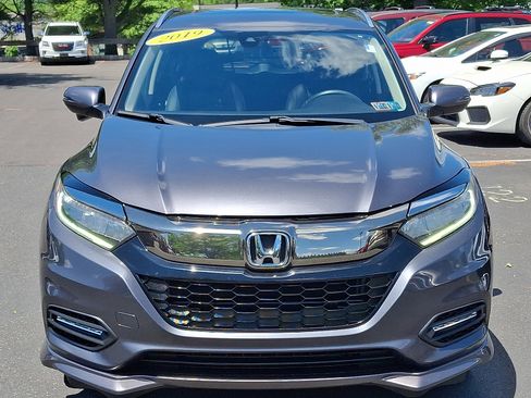 Used 2019 Honda HR-V Touring image 2