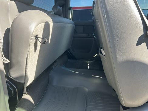Used 2003 GMC Sierra 2500 SLT w/ SLT Preferred Equipment Group image 15