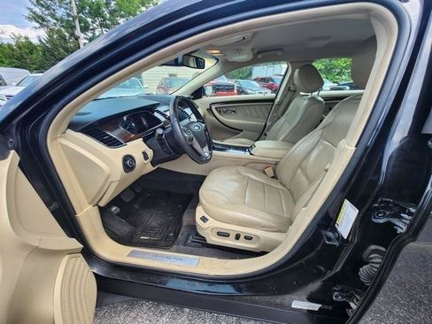 Used 2013 Ford Taurus Limited FWD image 10