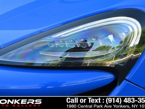 Used 2018 McLaren 570S image 12