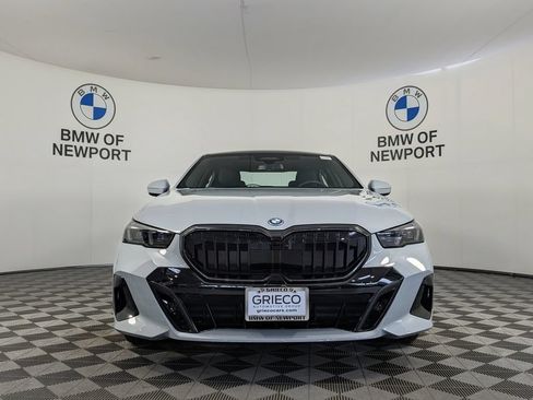 New 2027 BMW 550e xDrive AWD/4WD image 4