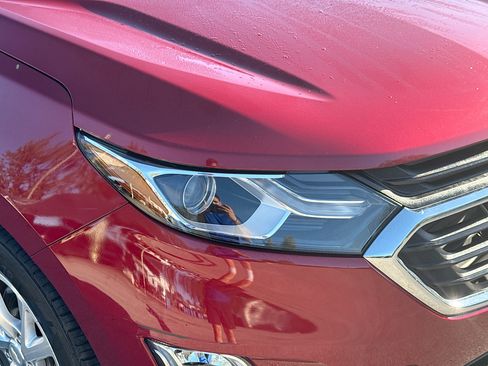 Used 2020 Chevrolet Equinox LT image 34