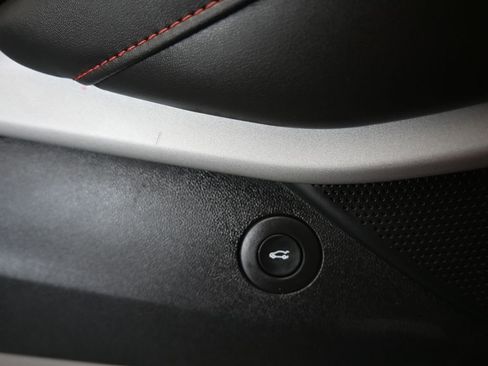 Used 2021 Chevrolet Camaro LT w/ RS Package image 11