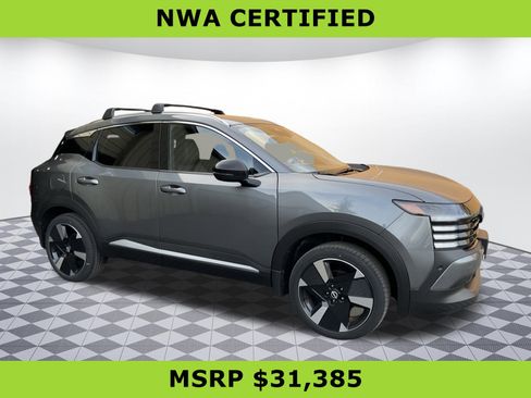 Used 2026 Nissan Kicks SR w/ Cold Weather Package AWD/4WD image 1