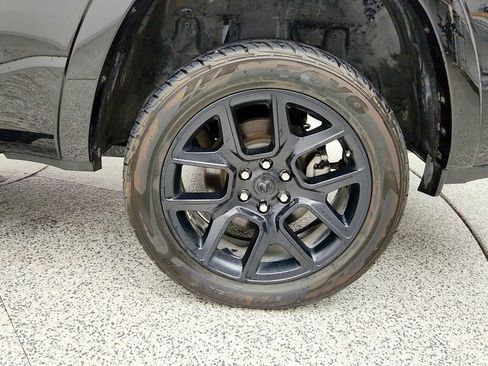 Used 2024 RAM 1500 Limited AWD/4WD image 9