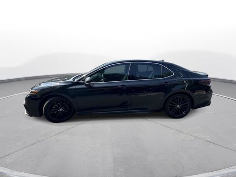 Used 2021 Toyota Camry XSE FWD image 9