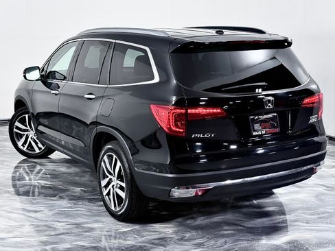 Used 2018 Honda Pilot Touring image 12