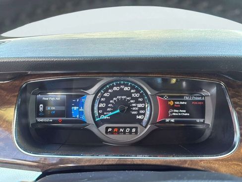 Used 2015 Ford Taurus Limited w/ Equipment Group 301A image 11