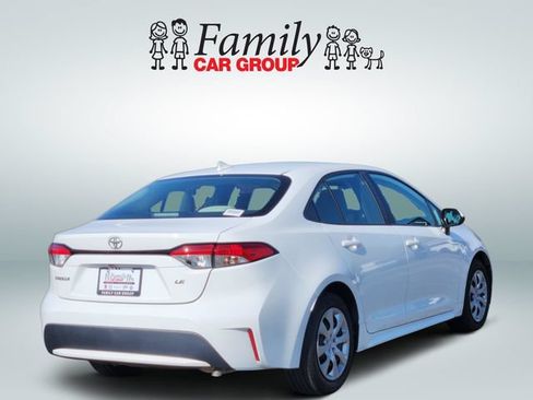 Used 2022 Toyota Corolla LE FWD image 4