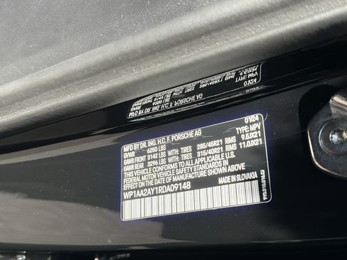 Used 2024 Porsche Cayenne AWD/4WD image 26