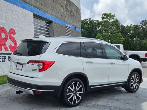 Used 2021 Honda Pilot Touring image 6