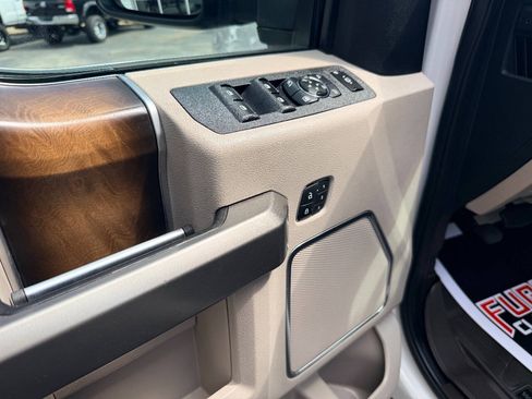 Used 2019 Ford F250 Limited w/ FX4 Off-Road Package AWD/4WD image 18