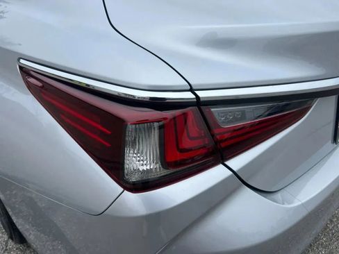 Used 2021 Lexus ES 350 w/ Premium Package FWD image 21