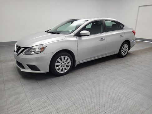 Used 2019 Nissan Sentra S FWD image 2