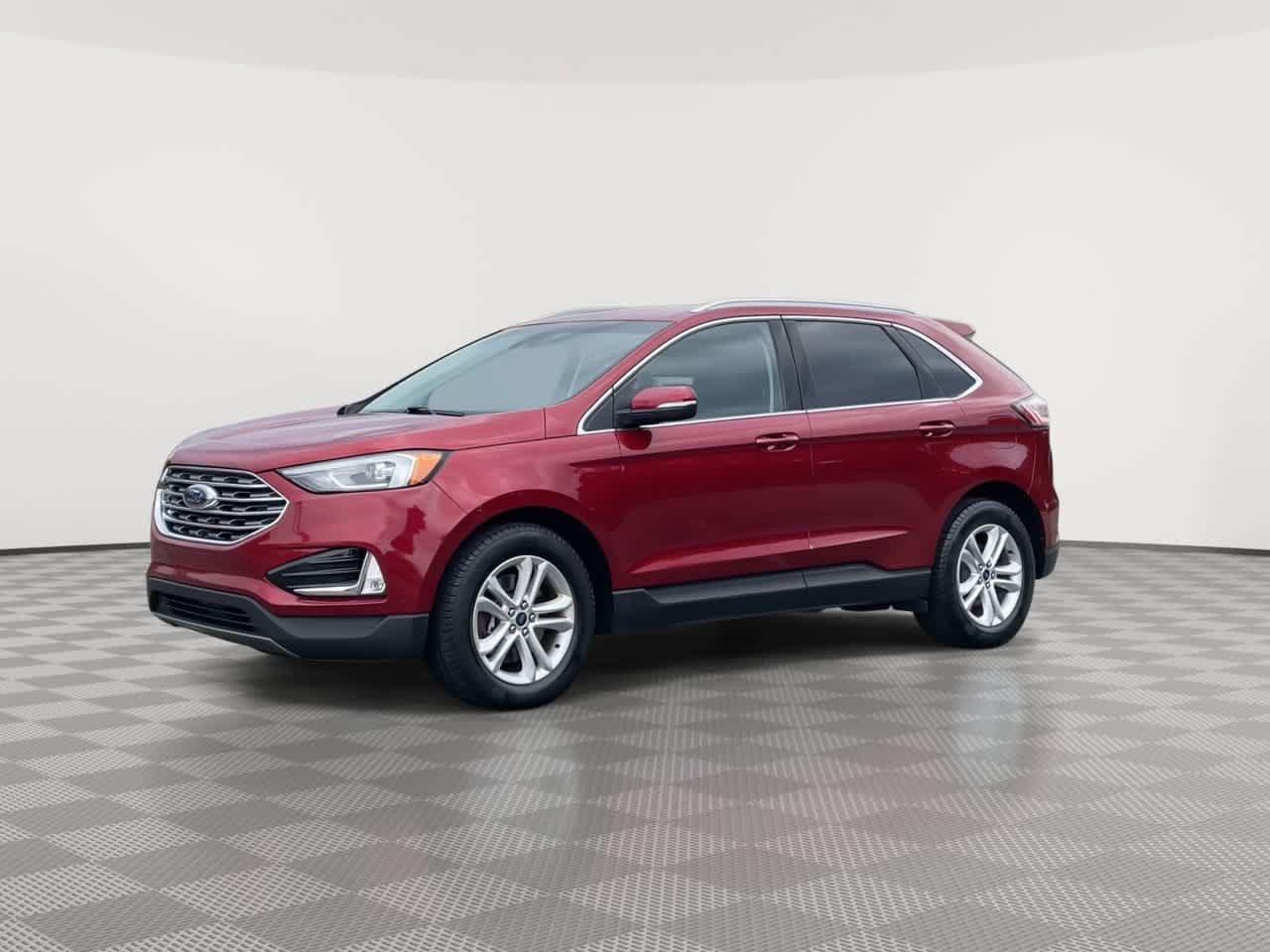 Used 2019 Ford Edge SEL w/ Equipment Group 201A AWD/4WD image 4