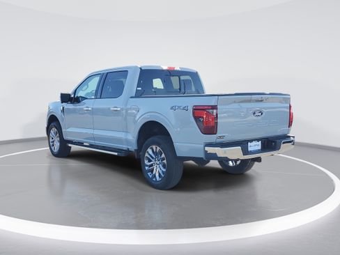 New 2026 Ford F150 XLT w/ Equipment Group 302A MID image 4