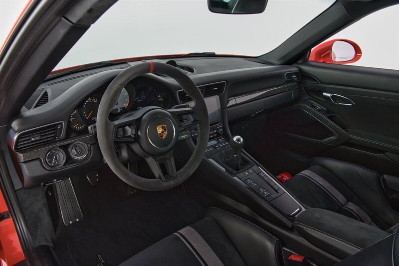 Used 2018 Porsche 911 GT3 w/ Sport Chrono Package RWD image 22