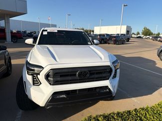 Used 2024 Toyota Tacoma SR5 AWD/4WD video 2