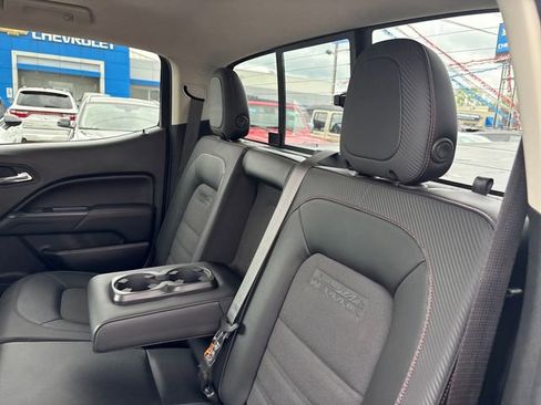 Used 2017 GMC Canyon SLE w/ All Terrain Package AWD/4WD image 21