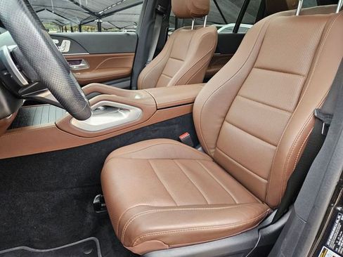 Used 2024 Mercedes-Benz GLS 450 4MATIC image 26