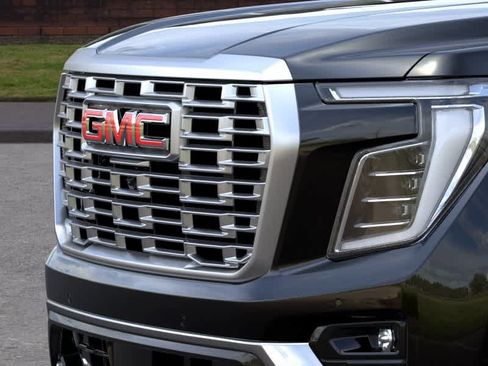 New 2026 GMC Yukon Denali AWD/4WD image 13