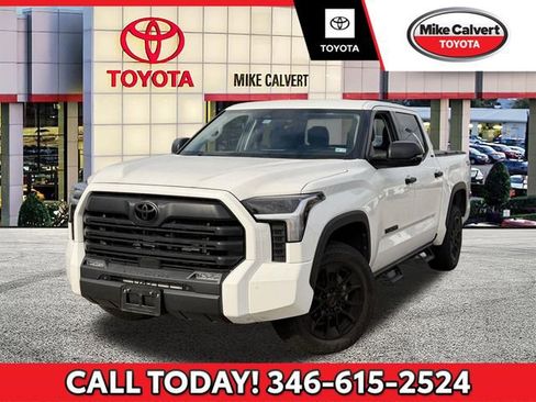 Used 2023 Toyota Tundra SR5 w/ SR5 Convenience Package image 1