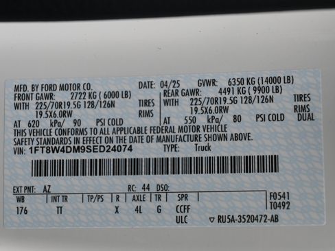 Used 2025 Ford F450 Platinum w/ Platinum Plus Package image 38