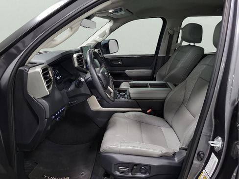 Used 2024 Toyota Tundra Limited AWD/4WD image 10