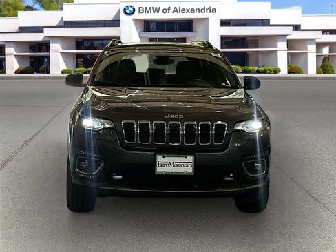 Used 2022 Jeep Cherokee Limited w/ Elite Package AWD/4WD image 2