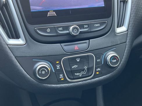 Used 2019 Chevrolet Malibu RS image 28